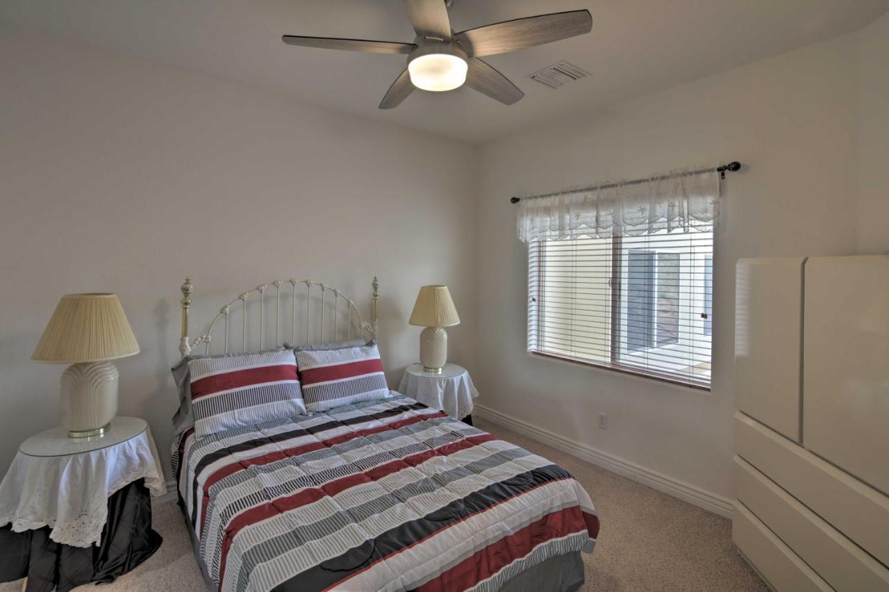 Desert Condo With Pool About 3 Miles To Colorado River! Bullhead City Eksteriør bilde