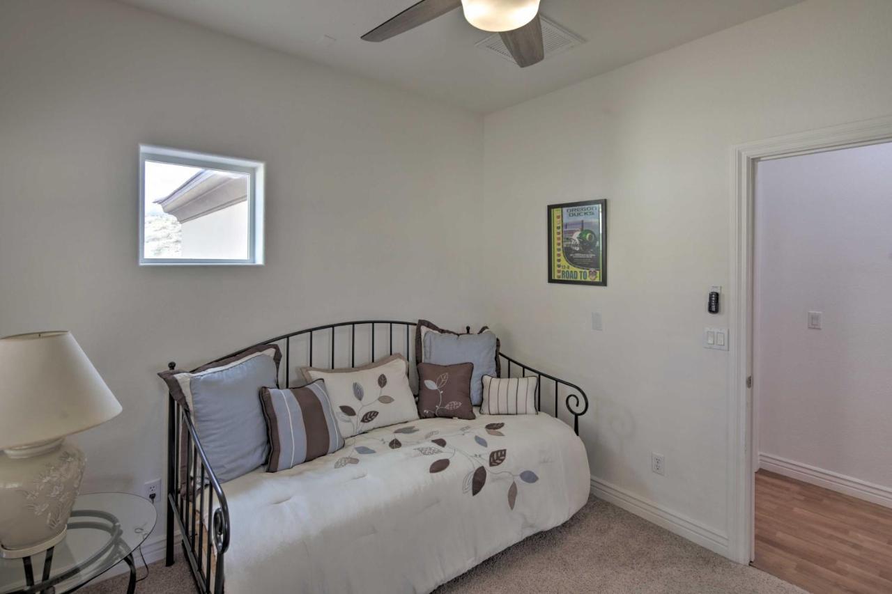 Desert Condo With Pool About 3 Miles To Colorado River! Bullhead City Eksteriør bilde